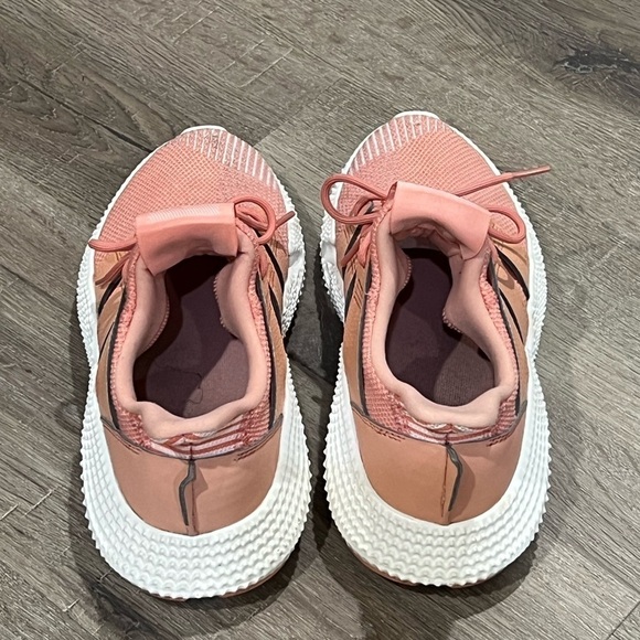 Women’s 5.5 Adidas EVM Woven Knit Pink Flyknit Tennis Sneakers EUC - Picture 4 of 9